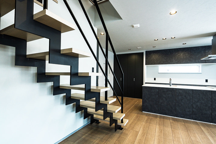 オリジナル階段の家